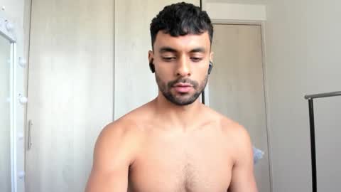 CALL ME GEO online show from January 7, 3:25 pm