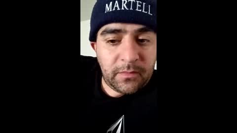 Snapshot of itshot100 chatting on February 15, 8:05 pm itshot100 online show from February 15, 8:05 pm