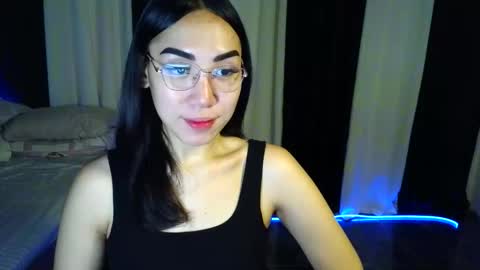 itsmehotqueen online show from May 18, 2:29 am