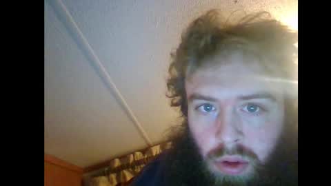 Snapshot of itsmejordan123 chatting on December 13, 2:32 am juicyjordan online show from December 13, 2:32 am