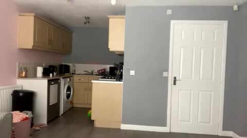 Snapshot of itsmelolax chatting on September 19, 1:12 pm Lola online show from September 19, 1:12 pm