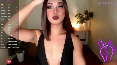 Snapshot of itsmemoiraa69 chatting on July 21, 1:02 pm itsmemoiraa69 online show from July 21, 1:02 pm