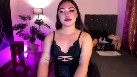 Siana online show from April 30, 6:58 pm