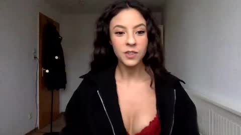 Snapshot of itsnicka chatting on February 3, 3:28 pm itsnicka online show from February 3, 3:28 pm