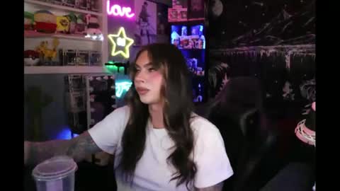 Snapshot of itsnickibabyy chatting on January 31, 8:01 pm Nicki Foxx online show from January 31, 8:01 pm