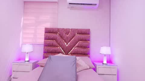 Snapshot of itspia chatting on March 28, 7:13 pm Itspia online show from March 28, 7:13 pm