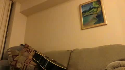 Snapshot of itsthick13 chatting on December 7, 4:20 am itsthick13 online show from December 7, 4:20 am