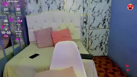 Itsuki N online show from February 9, 1:04 pm