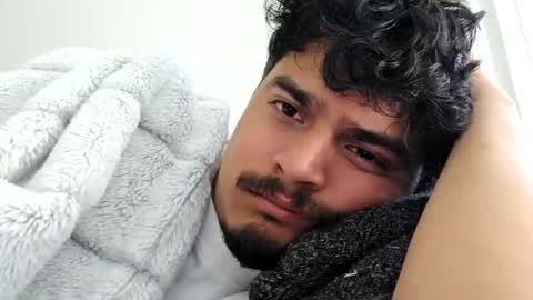 Snapshot of itswhatever1234 chatting on March 25, 9:10 pm itswhatever1234 online show from March 25, 9:10 pm