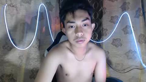 Kyle online show from April 4, 5:43 pm