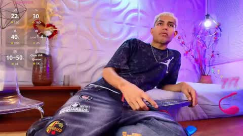 itszairen online show from May 10, 3:44 am