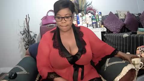itumeleng74 online show from January 17, 5:53 am
