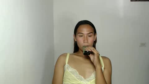 itz_me_crystal online show from June 9, 2:45 am