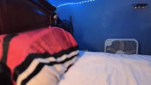 itzd123 online show from May 16, 10:41 pm