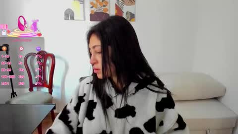 Itziar  online show from October 26, 2:56 pm