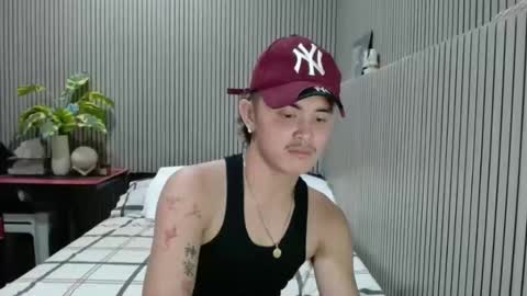 Snapshot of itzme_dex chatting on April 1, 4:15 pm itzme_dex online show from April 1, 4:15 pm