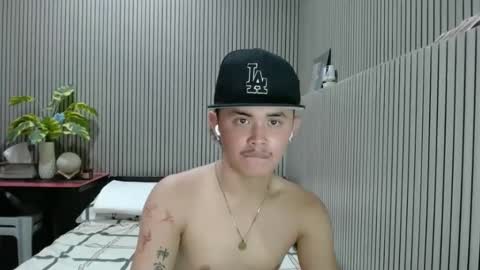 Snapshot of itzme_dex chatting on April 2, 4:43 am itzme_dex online show from April 2, 4:43 am