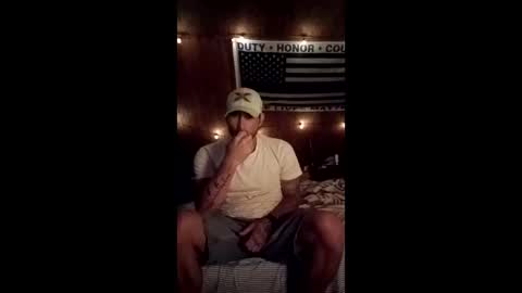 Itzmeebabyy online show from April 6, 12:30 am