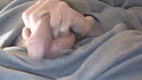 Snapshot of iuuuf2 chatting on February 17, 10:56 am Iuuuf2 or Samel online show from February 17, 10:56 am