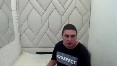 Snapshot of ivan_sexyx chatting on January 16, 5:53 am Ivan M online show from January 16, 5:53 am