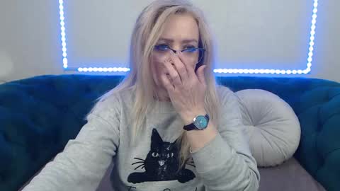 ivanacharm online show from May 4, 3:24 am