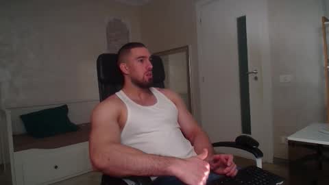 IvanHydee online show from February 7, 5:44 am