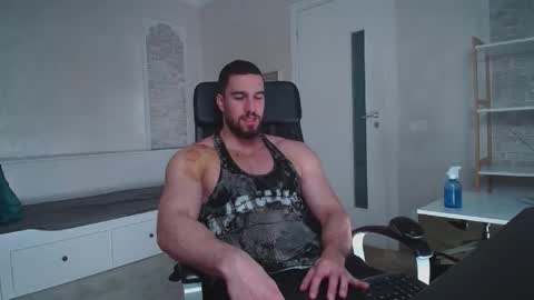 IvanHydee online show from March 9, 5:44 am