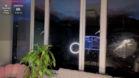 Snapshot of ivanna_west chatting on October 2, 10:22 am Ivanna West online show from October 2, 10:22 am