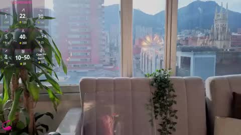 Snapshot of ivanna_west chatting on October 6, 11:51 am Ivanna West online show from October 6, 11:51 am