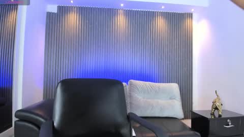 Snapshot of ivannafoxx_ chatting on October 2, 11:17 am ivanna online show from October 2, 11:17 am