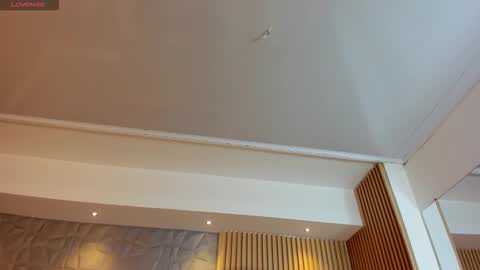 Snapshot of ivannafoxx_ chatting on February 25, 10:58 am ivanna online show from February 25, 10:58 am