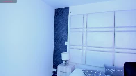 Snapshot of ivannafoxx_ chatting on March 3, 12:22 pm ivanna online show from March 3, 12:22 pm