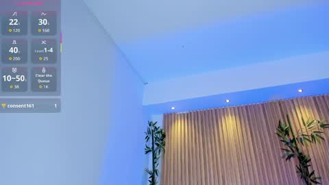 Snapshot of ivannafoxx_ chatting on April 6, 1:23 pm ivanna online show from April 6, 1:23 pm