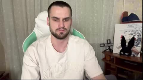 Snapshot of iveran_love1 chatting on November 1, 9:28 pm iveran online show from November 1, 9:28 pm