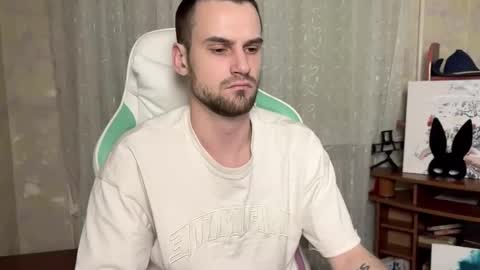 Snapshot of iveran_love1 chatting on November 2, 6:32 pm iveran online show from November 2, 6:32 pm