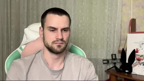 Snapshot of iveran_love1 chatting on November 8, 9:24 pm iveran online show from November 8, 9:24 pm