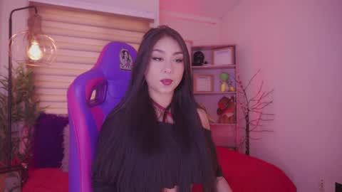 iveet  online show from November 12, 1:44 pm