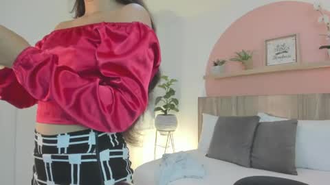 I V E T T E online show from May 5, 12:24 pm