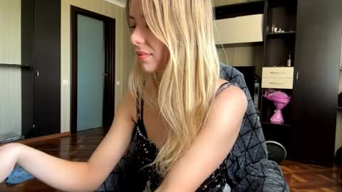 Scarlett online show from June 5, 7:14 am