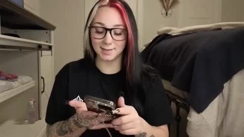 ivey jade online show from October 28, 4:05 am