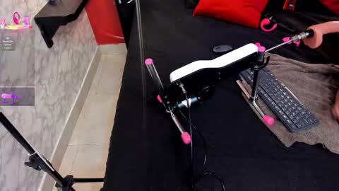 Ivis  online show from January 19, 1:04 pm