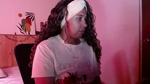 Snapshot of ivonne_collins33 chatting on February 1, 11:47 pm ivonne_collins33 online show from February 1, 11:47 pm