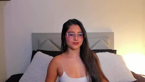 Snapshot of ivonne_lennox chatting on March 11, 7:25 pm Ivonne Lennox online show from March 11, 7:25 pm