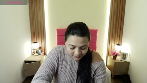 Snapshot of ivonneross_ chatting on April 6, 11:55 am I V O N N E R O S S online show from April 6, 11:55 am