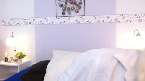 Snapshot of ivonnybon chatting on March 19, 2:59 am IvonnyBon online show from March 19, 2:59 am