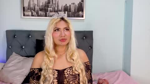 IvonnyBon online show from May 10, 3:12 am