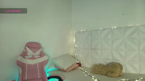 Ivonny online show from April 22, 12:39 pm