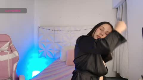 Ivonny online show from May 22, 1:46 am