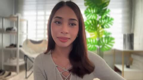 kirstenelsie online show from October 6, 6:33 am