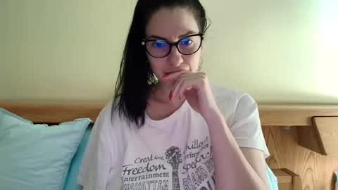 Ivory online show from January 4, 7:23 pm